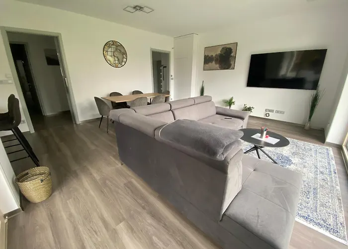 Modern Living In 3 * Budapest