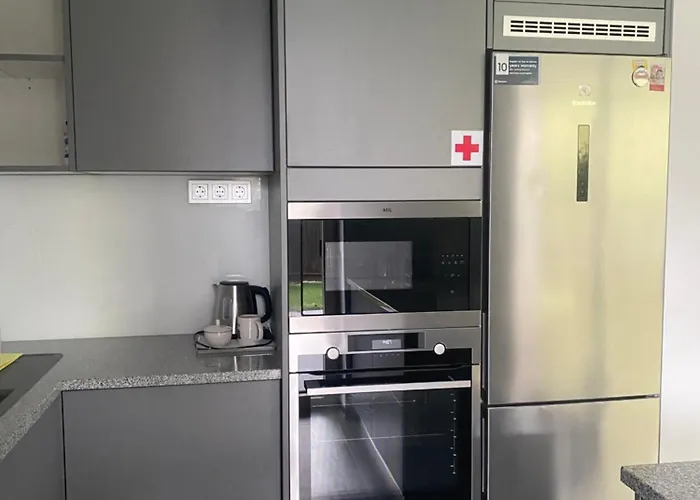 Apartman Modern Living In 3 *