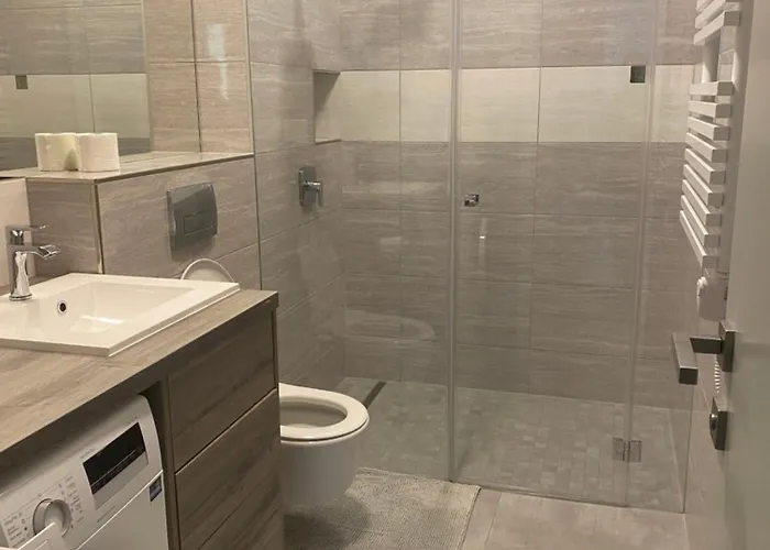 Apartman Modern Living In 3 *