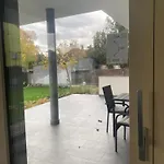 Modern Living In 3 *
