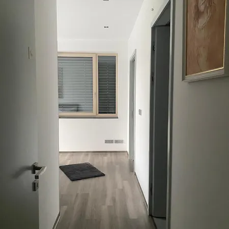 Modern Living In 3 * Budapest